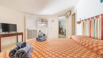 2 bedrooms