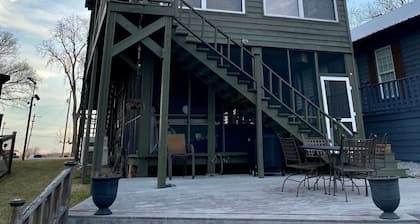 Cozy 2BR/2BA Horseshoe Lake Cabin