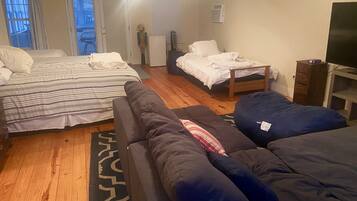 2 Schlafzimmer, Bügeleisen/Bügelbrett, WLAN, Bettwäsche