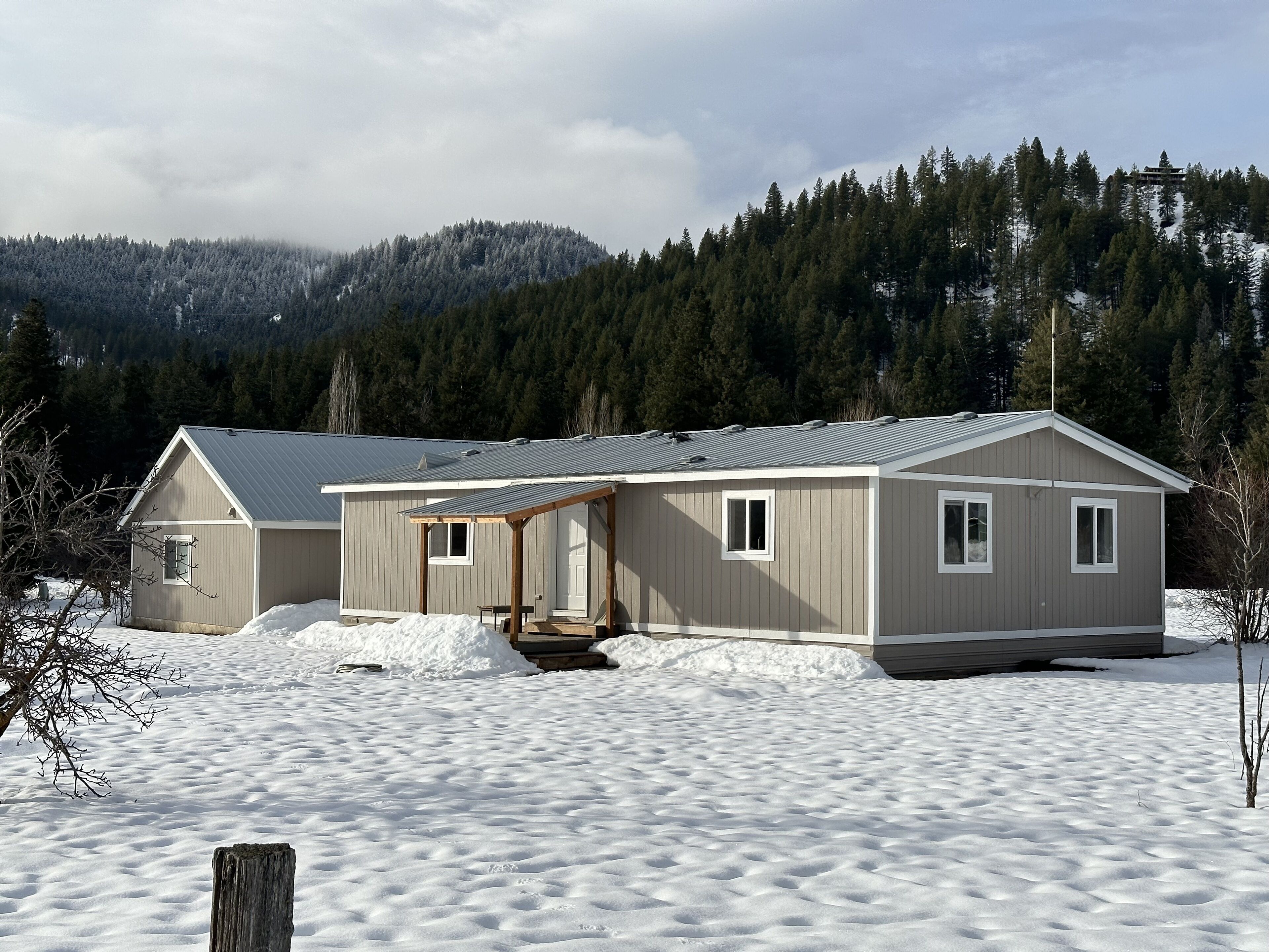 Brand new 30-day vacation rental "Downtown" Plain! 