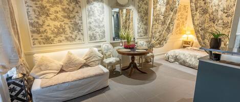 1 slaapkamer, een strijkplank/strijkijzer, gratis wifi, beddengoed