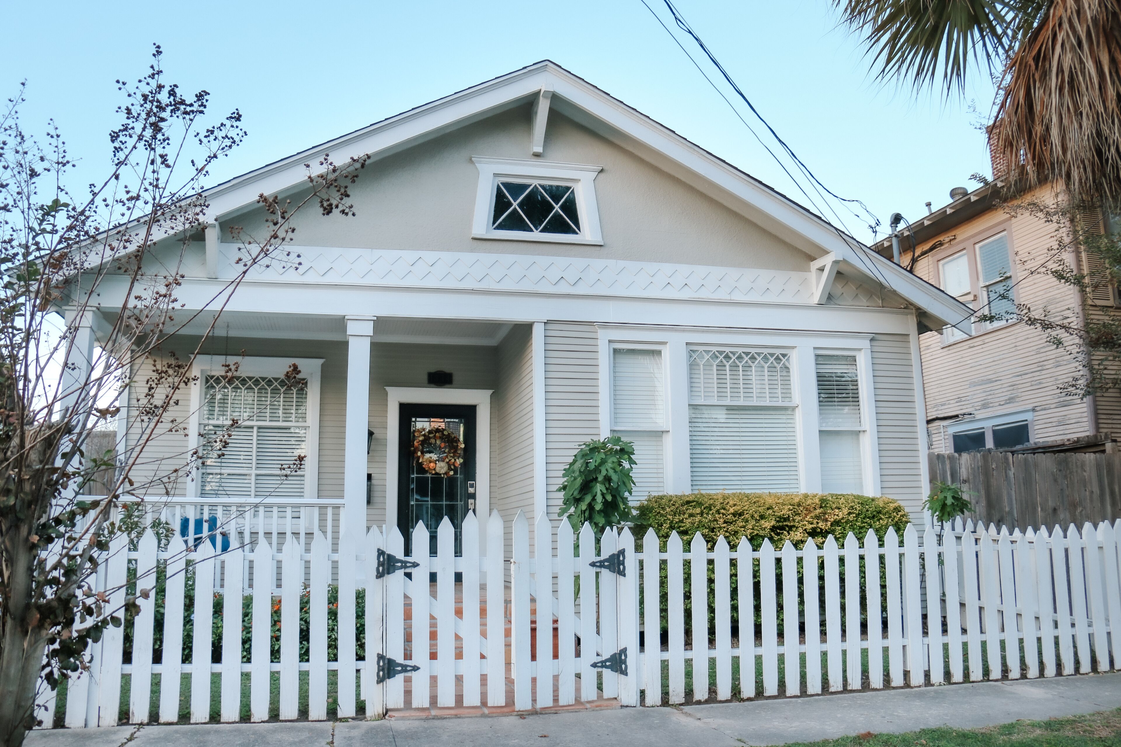 Downtown Dream: 2-BR Cozy Cottage Gem