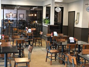 Dining - Minutes to Universal Studios! -2 Suites- 5 people (Orlando)