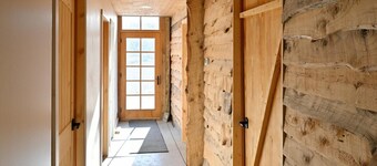 Renovated Rustic Lodge/Historic property.
Hike, fish, star gaze. w/artist studio