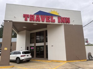 Façana frontal de l'allotjament