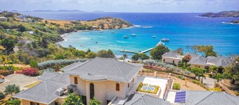 Coral Grenadine - Five Bedroom Resort, Sleeps 10