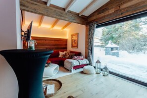Living area - Chalet Claudia by Monicare (Scharnitz)