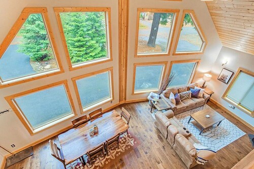 COZY-A-Frame Mountain Getaway!Easy Access/HotTub-GmRm-Winter - Sun Fun