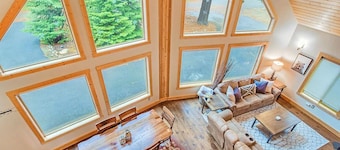 COZY-A-Frame Mountain Getaway!Easy Access/HotTub-GmRm-Winter - Sun Fun