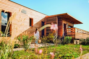 Villa, 2 soverom, terrasse | Hageutsikt