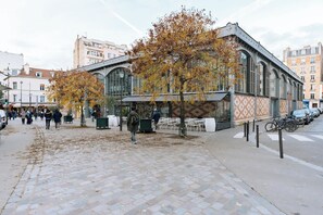 Miscellaneous - 1BR Apart with Patio in the heart of Jaurès (Paris)