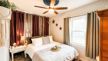 2 bedrooms, WiFi, bed sheets