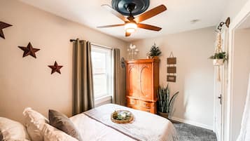 2 bedrooms, WiFi, bed sheets