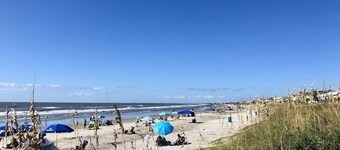 1 Bedroom Oceanfront Condo Sea Cabin 230B | Pool | Renovated in 2024