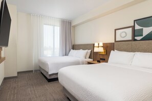 Studio Suite, 2 Queen Beds, Kitchen | Premium bedding, pillow-top beds, desk, laptop workspace - Staybridge Suites Eastvale Norco by IHG (Mira Loma)