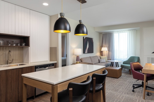 Suite, 2 Bedrooms, Kitchen | Premium bedding, pillowtop beds, desk, laptop workspace
