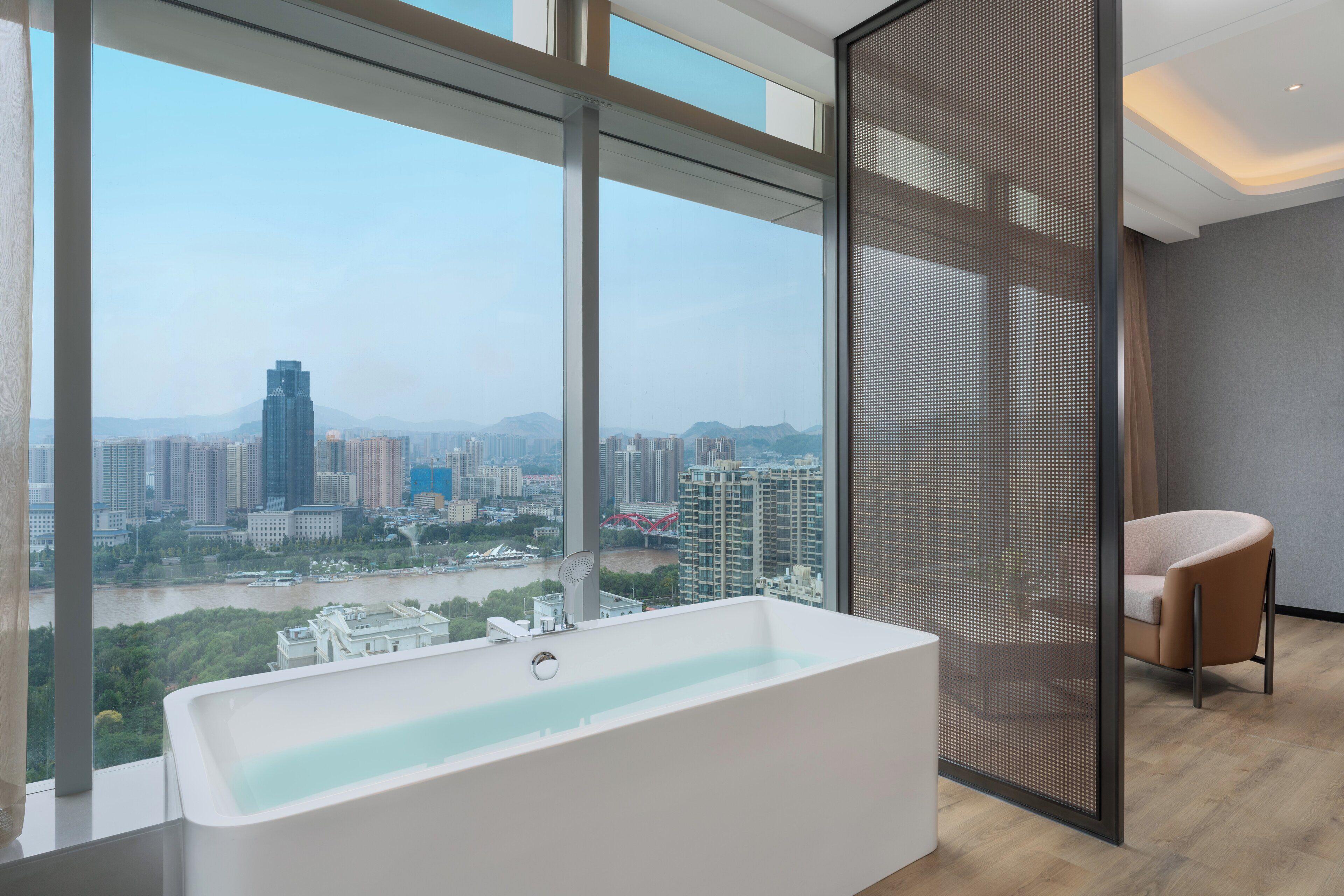 1 Bedroom Suite | Bathroom | Shower, hydromassage showerhead, free toiletries, hair dryer