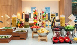 Petit déjeuner buffet compris tous les jours