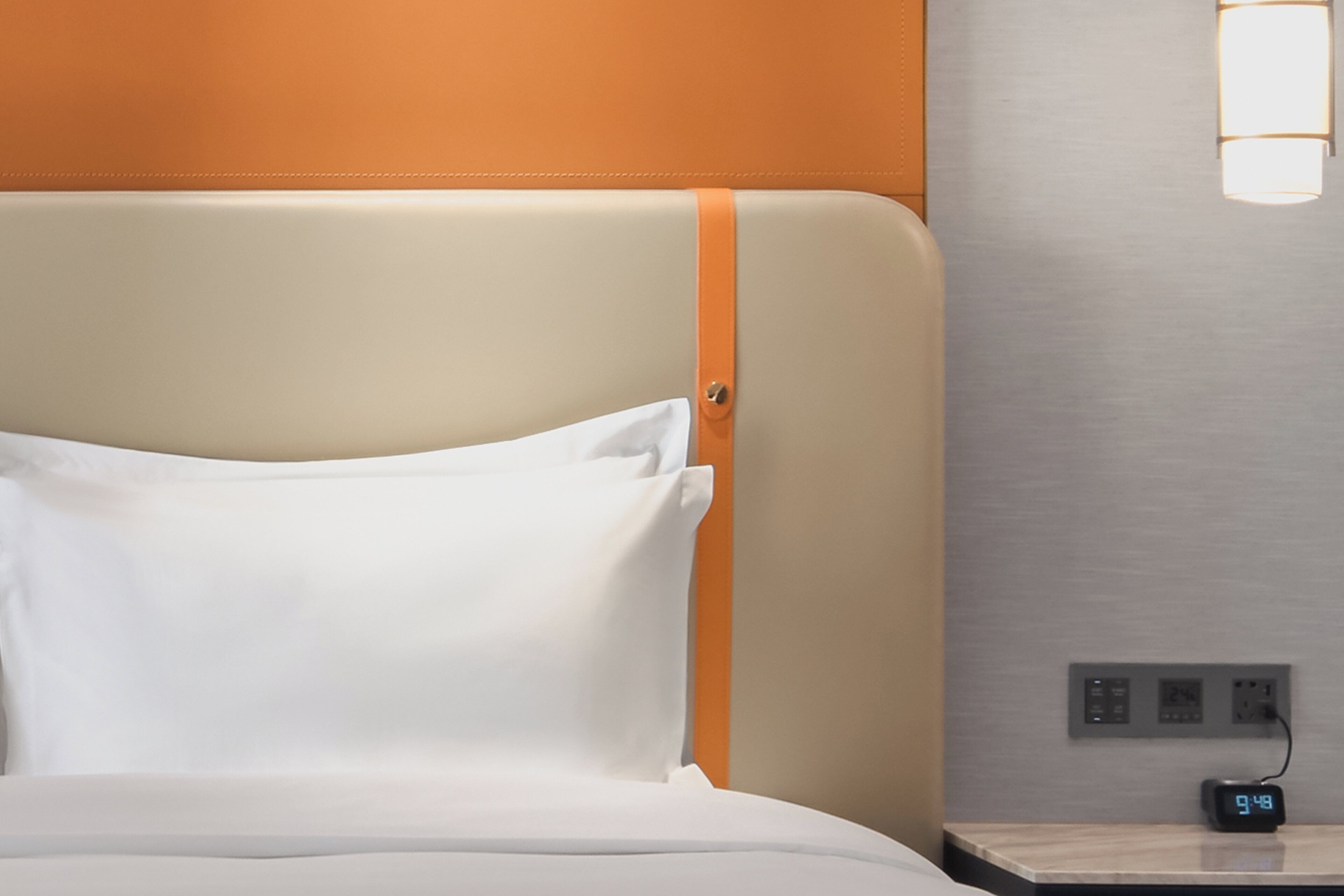Standard Room | Down comforters, minibar, in-room safe, blackout drapes