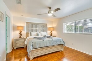 4 quartos, ferros/tábuas de passar roupa, berço de viagem