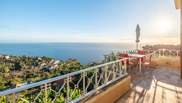 Unclassified image, 1 of 20, button - White Rabbit II by Madeira Sun Travel (Calheta)