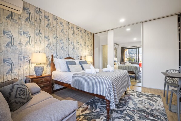 1 chambre, lit parapluie, Wi-Fi gratuit, draps fournis