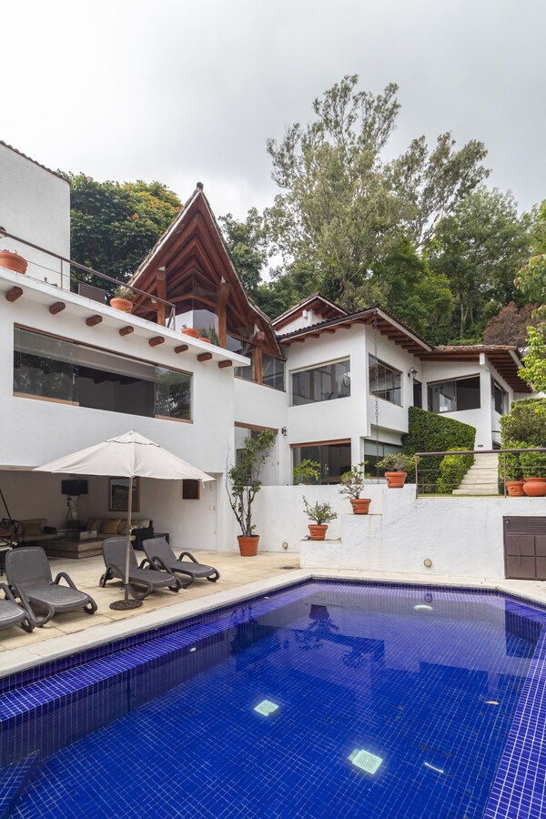 Lake View House With Private Pool - Valle de Bravo