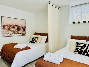 2 bedrooms, WiFi, bed sheets - Monty Chalet,8 pers et spa (Weedon)