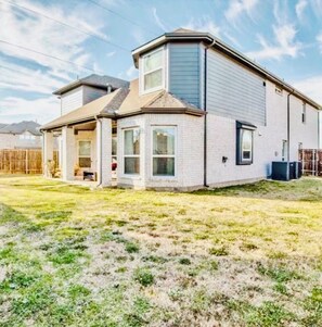 Exterior - Luxury 4BR Dallas Retreat, Theater, Game Room & Yard, Sleeps 16 (Glenn Heights)
