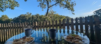 Riverview Retreat on Warehouse Creek - sleeps 6