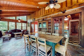 Dining - Escape to Oakwood Hideaway: Cozy Cabin w/HotTub on 18 Acres near Nashville! (Mount Juliet)