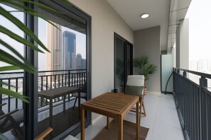 Comfort Apartment - Quiet 1BR with river view (Dubai)