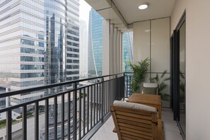 Comfort Apartment | 1 bedroom, premium bedding, free WiFi - Quiet 1BR with river view (Dubai)