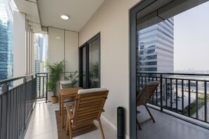 Comfort Apartment - Quiet 1BR with river view (Dubai)