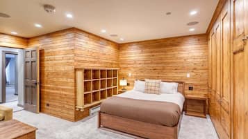 6 habitaciones, tabla de planchar con plancha, wifi y ropa de cama