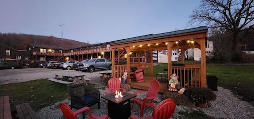 Ohiopyle Suites