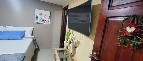 1 habitación, wifi y ropa de cama