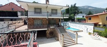 Suyoluce, Chalet con Piscina Privada El Escorial