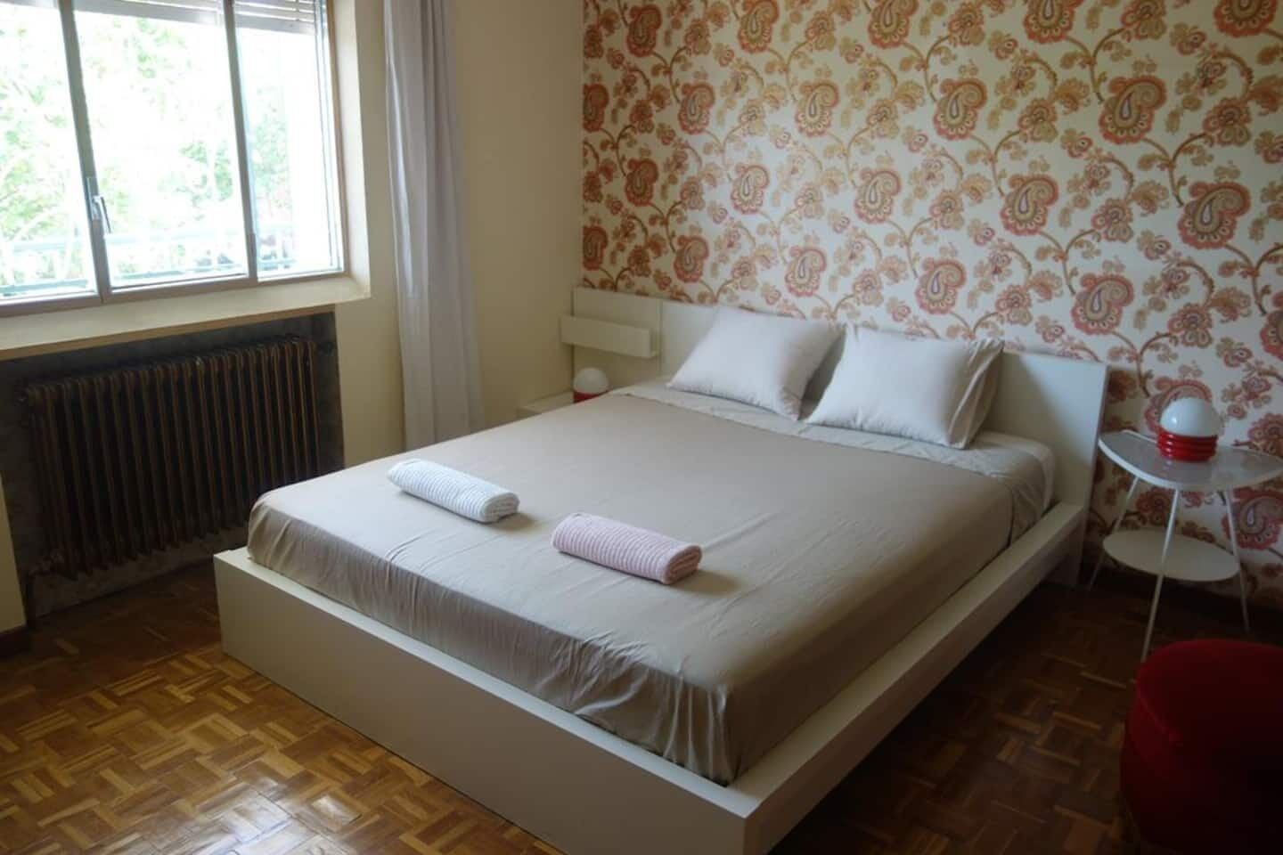 4 dormitorios, tabla de planchar con plancha, wifi y ropa de cama