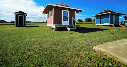 Family Farms Cabin 4 - Full + Twin Beds, Fire Pit, Fishing & Festival Nearby
