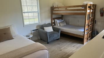 1 bedroom, free WiFi, bed sheets, wheelchair access