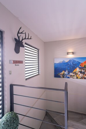 Handrails in stairways - El Suburbio - Morelos Sur (Morelia)