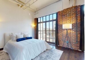 1 bedroom, bed sheets