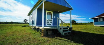 Family Farms Cabin 2 - Full Beds, Relaxing Nights, Lake View + Fire Pit Sleeps 4