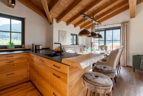 Chalet Edelweiss - with magnificent mountain view and sauna