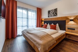 4 Schlafzimmer, Bügeleisen/Bügelbrett, Reisekinderbett, WLAN