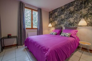 3 bedrooms, travel cot, free WiFi - La Petite Maison Dans Lusigny (LUSIGNY SUR BARSE)