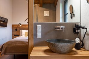 4 bedrooms, iron/ironing board, travel cot, free WiFi - Chalet Pinzgau - with private terrace and sauna (Niedernsill)
