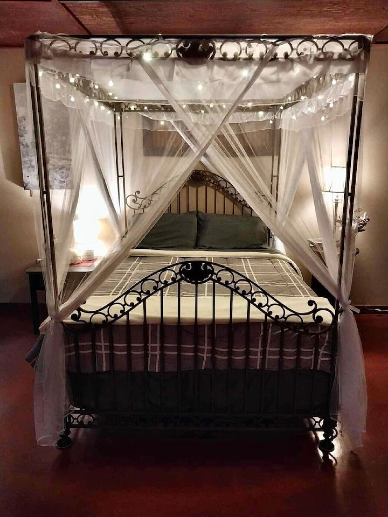 2 soverom, skrivebord, strykejern/-brett og wi-fi