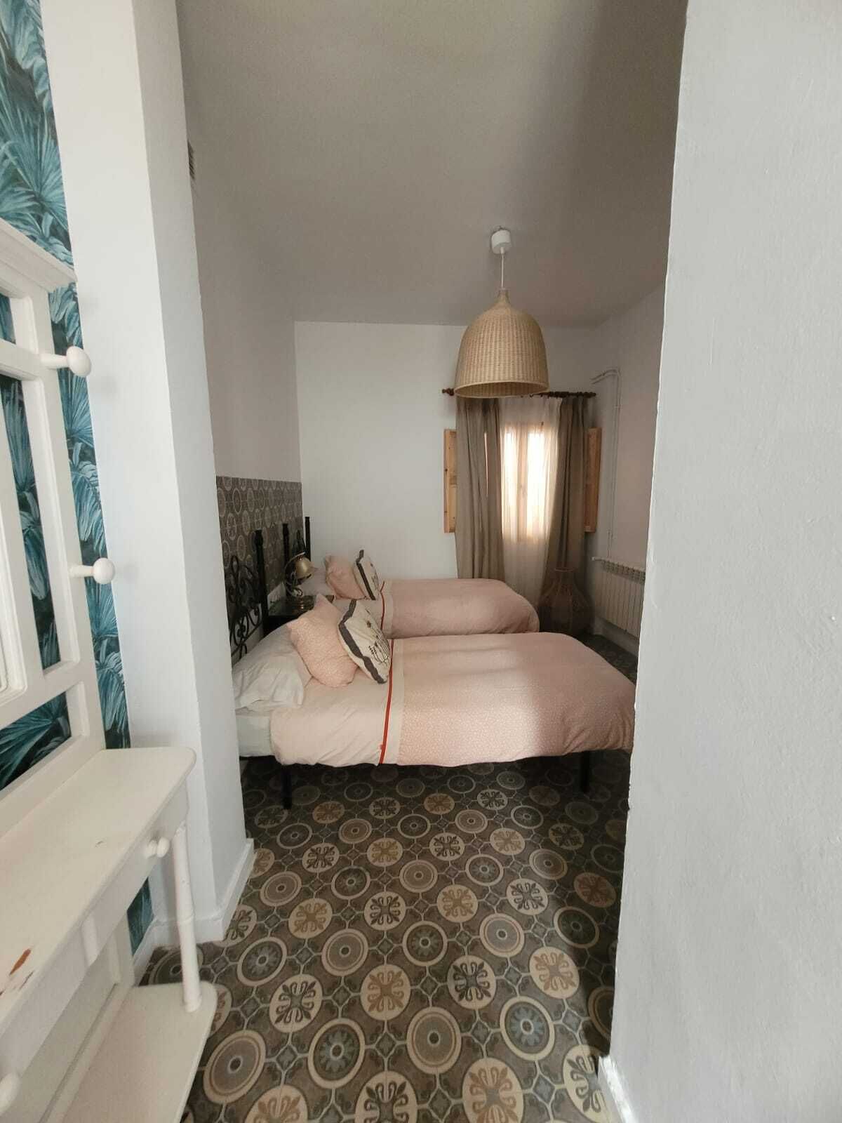 9 bedrooms, iron/ironing board, WiFi, bed sheets